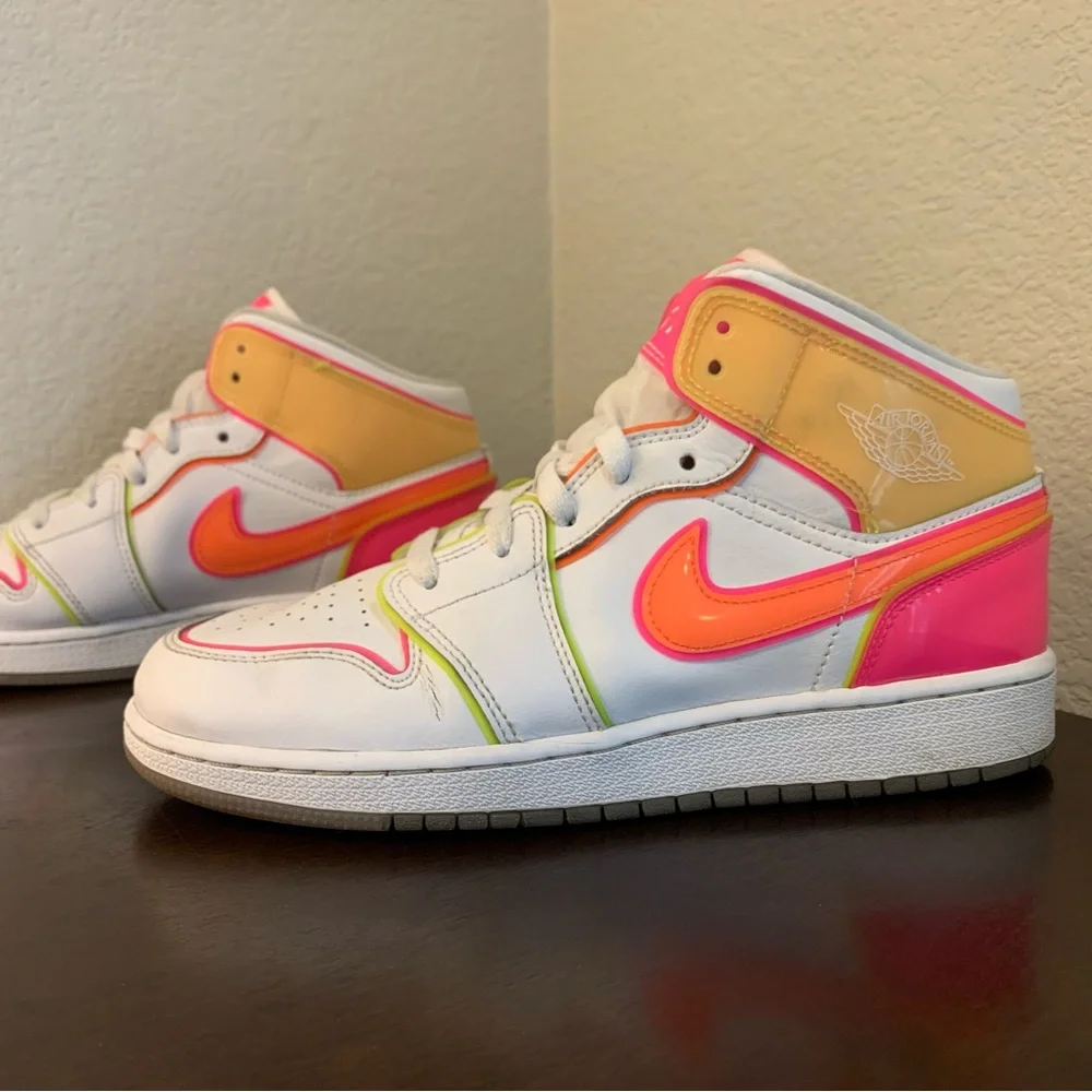 Nike Air Jordan 1 Mid GS Edge Glow Pink Orange Yellow Multicolor CV4611-100 7Y I